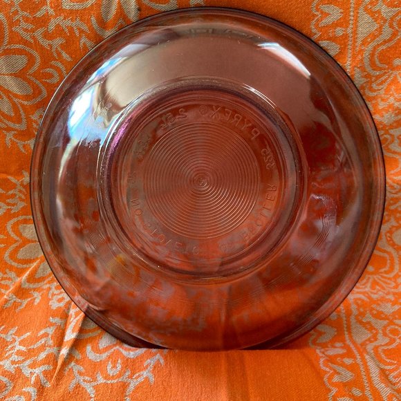 PYREX — 2.5L Nesting/Mixing bowl - Picture 1 of 3